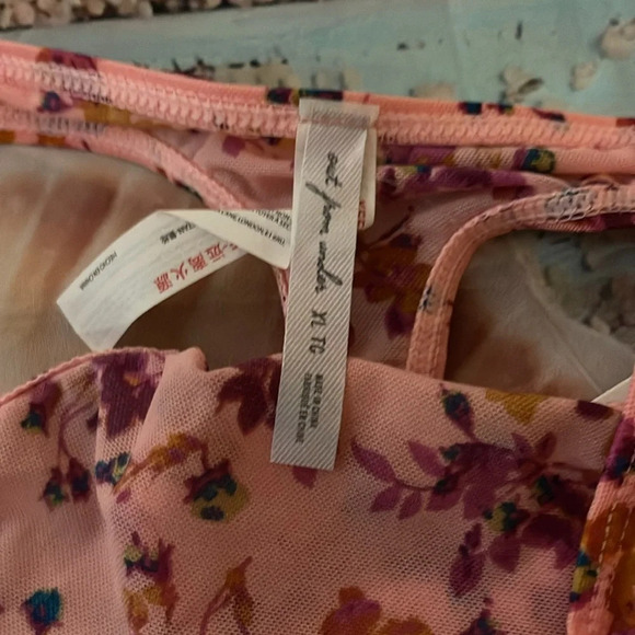 Out From Under Girl Crush Mesh Thong, Pink Floral, XL, NWT - Picture 8 of 10